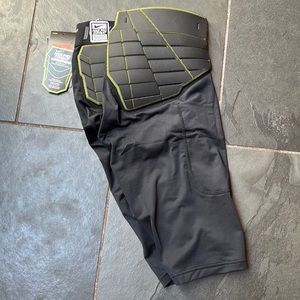 NWT Nike Pro Combat football compression shorts with hip padding